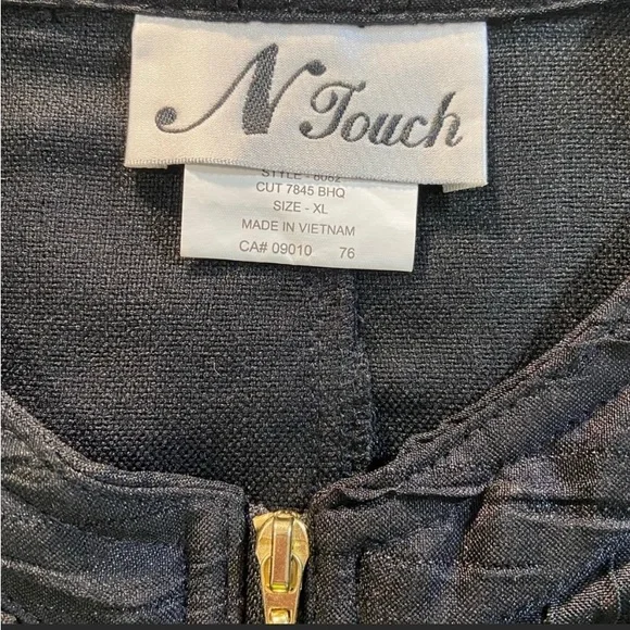 N Touch Ladies Size XL Black Long Sleeve Jacket Zip Front Closure Excellent Cond - Picture 3 of 10
